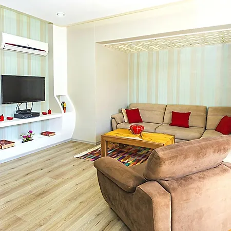Pinara Apartment *