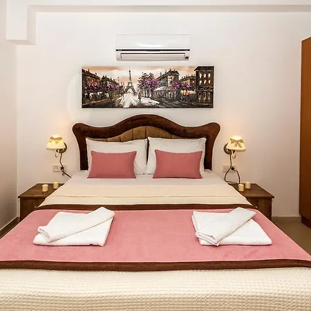 Pinara Apartment