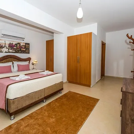 Apartament Pinara *